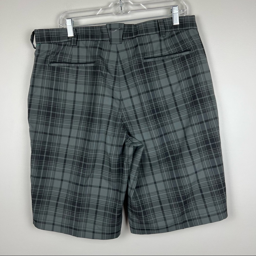 Nike Golf Shorts Mens 36 Gray Plaid Swoosh Chino Golfing Tour Performance DriFit